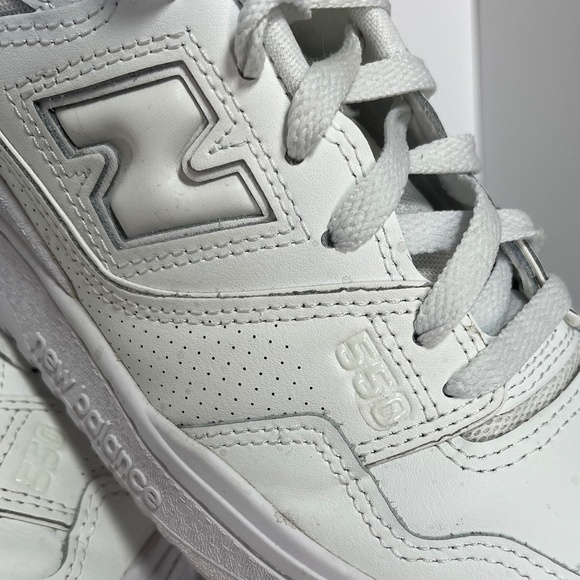 New Balance 550 Triple White sneakers - Picture 9 of 11
